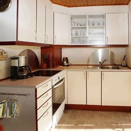 Three-bedroom Holiday In 102 بيت للعطل Hemmet